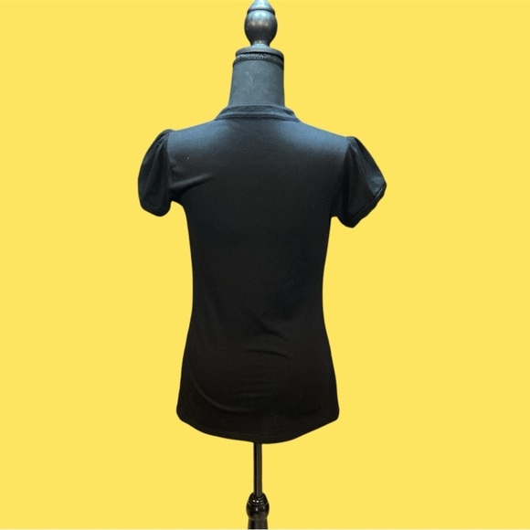 LIZ LANGE MATERNITY SIZE SMALL BLACK PULLOVER GENTLY WORN - Picture 2 of 3